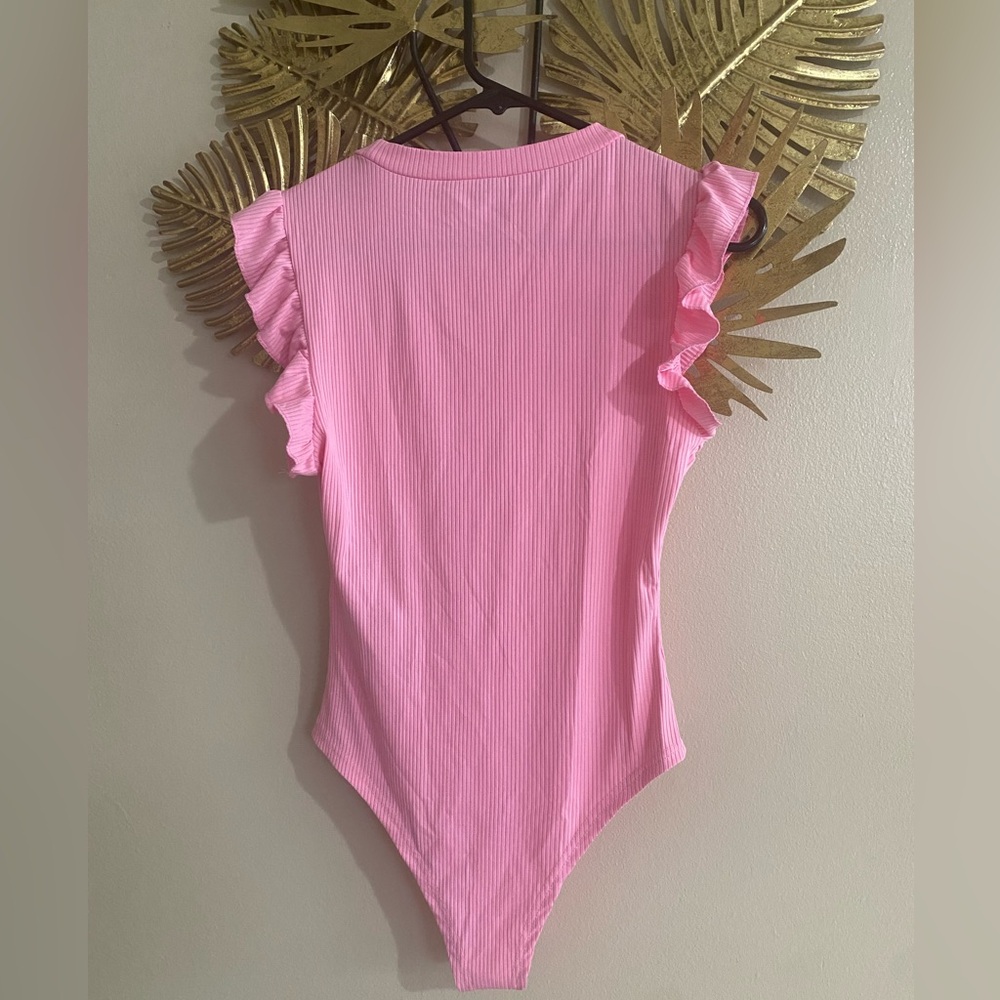 SHEIN Pink Ruffle Sleeve Bodysuit - Picture 4 of 4